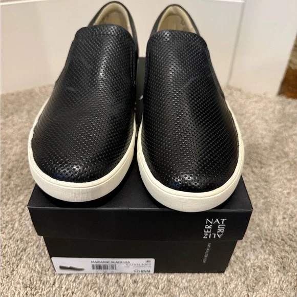 Naturalized Marianne Slip on Sneaker - Picture 7 of 13